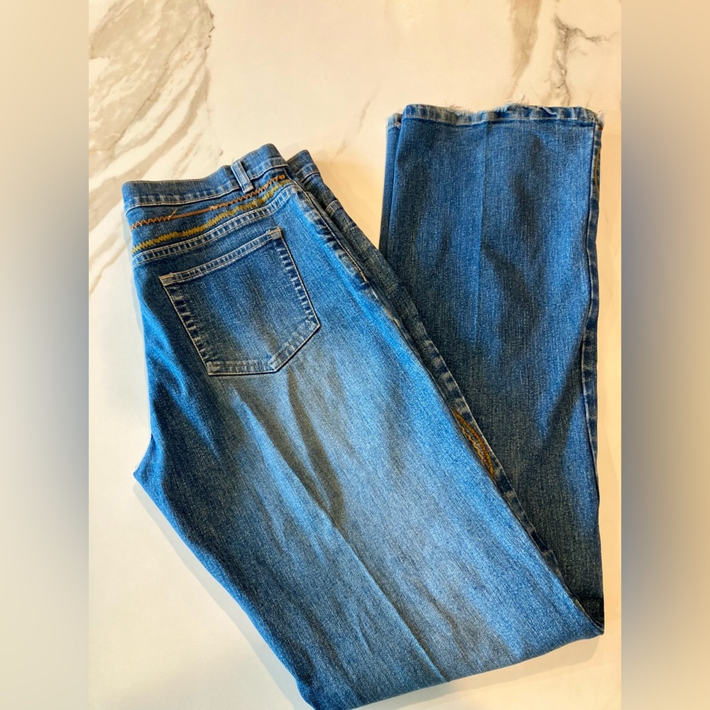 Embroidered bootcut jeans